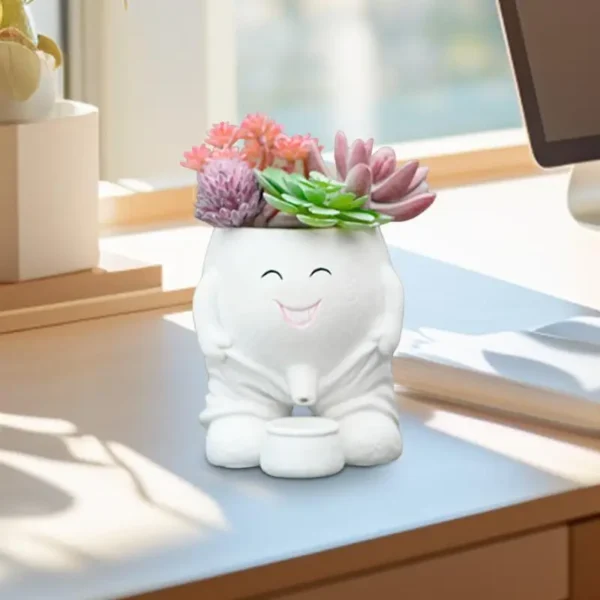 2pcs Whimsical Peeing Figurine Resin Planters - Humorous Garden &Outdoor Decor, Ideal for Succulents & Small Plants,Perfect for