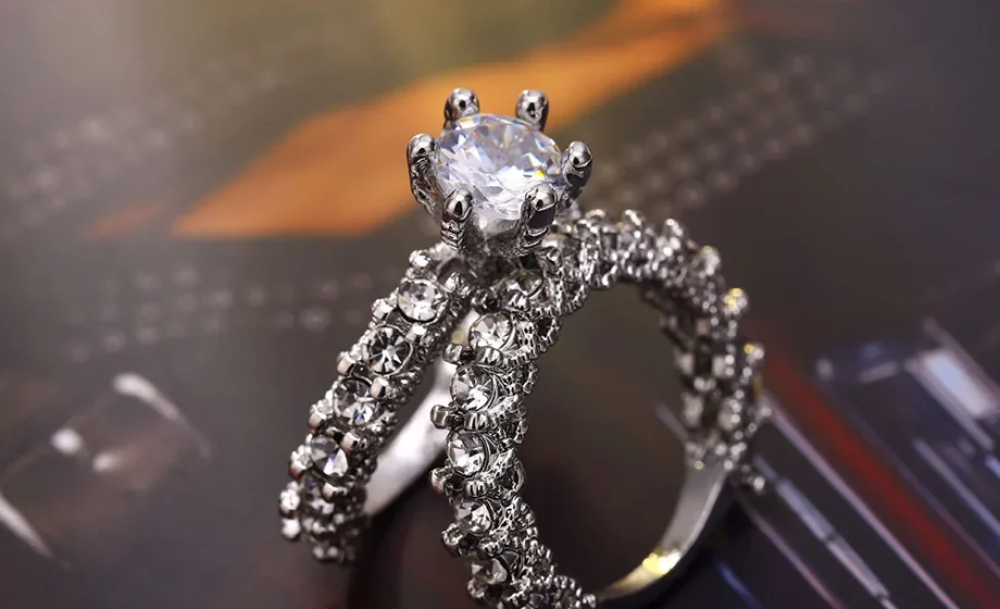 IPARAM-Elegant-Zircon-Ring-Jewelry-Silver-Color-Engagement-Wedding-Ring-Set-for-Women-2019-Fashion-Zircon-4.webp IPARAM-Elegant-Zircon-Ring-Jewelry-Silver-Color-Engagement-Wedding-Ring-Set-for-Women-2019-Fashion-Zircon-4.webp